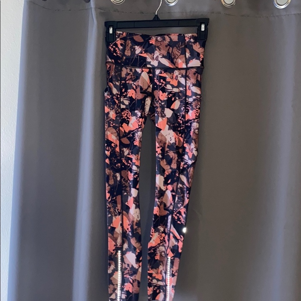 SOLD fast and free lululemon